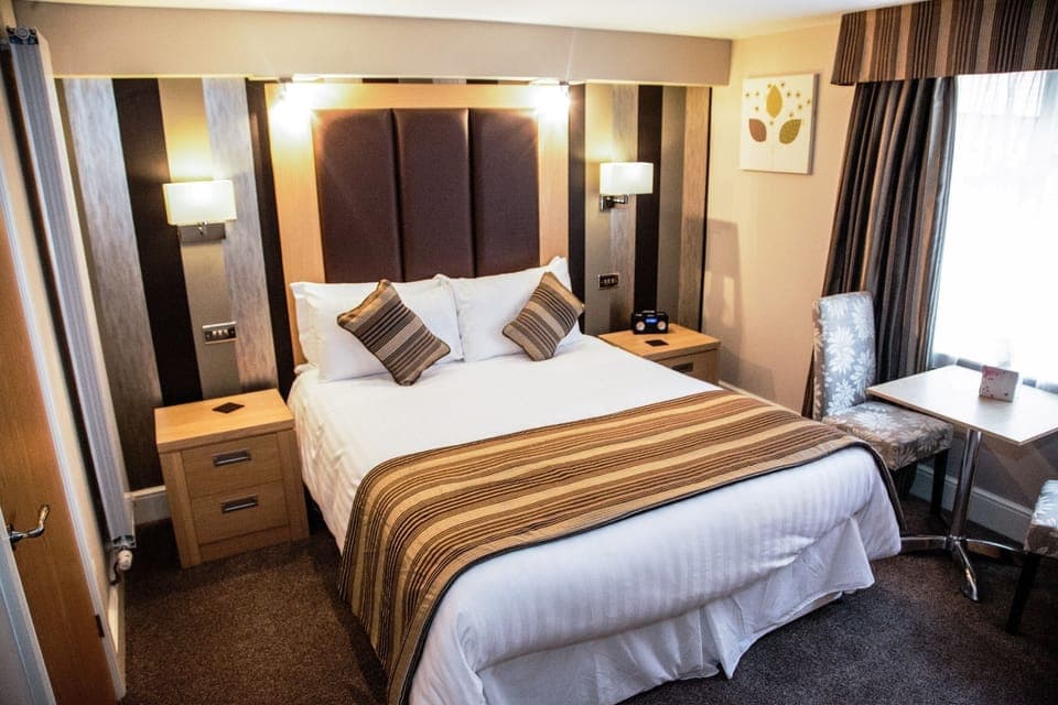 Superior Room | Desk, iron/ironing board, free WiFi