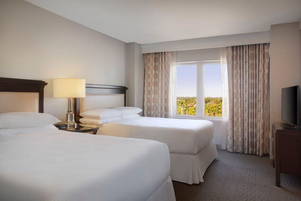 1 bedroom, premium bedding, down comforters, pillowtop beds