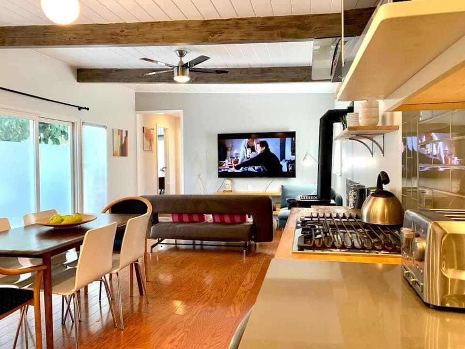 Kitchen and dinning area 