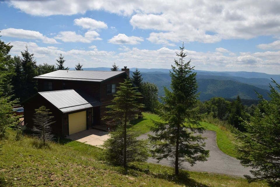Whole Cabin with Privacy and Views
