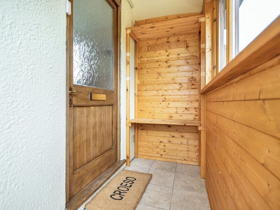 Hallway | Meadowcroft, Hundred House, near Llandrindod Wells