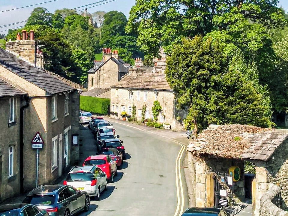 Surrounding area | Kings Cottage, Giggleswick, near Settle