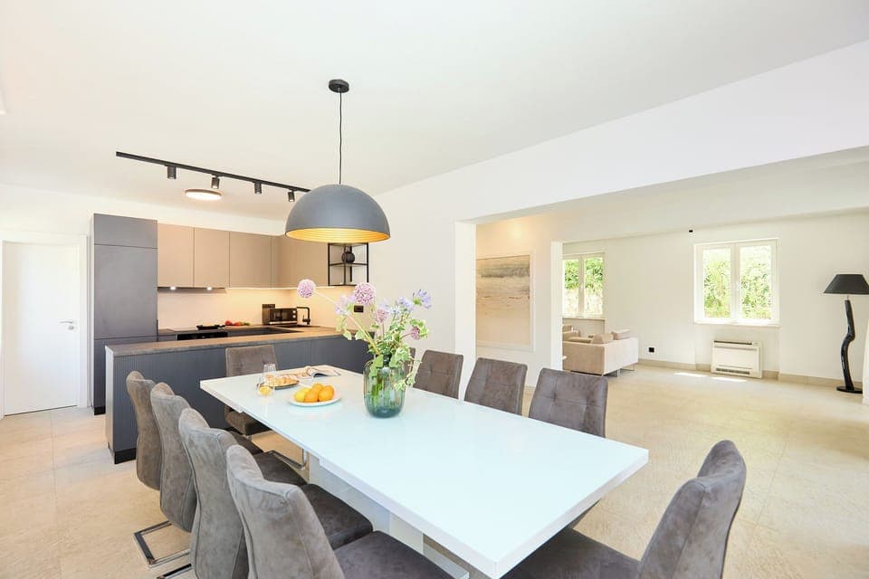 Kitchen / dining area