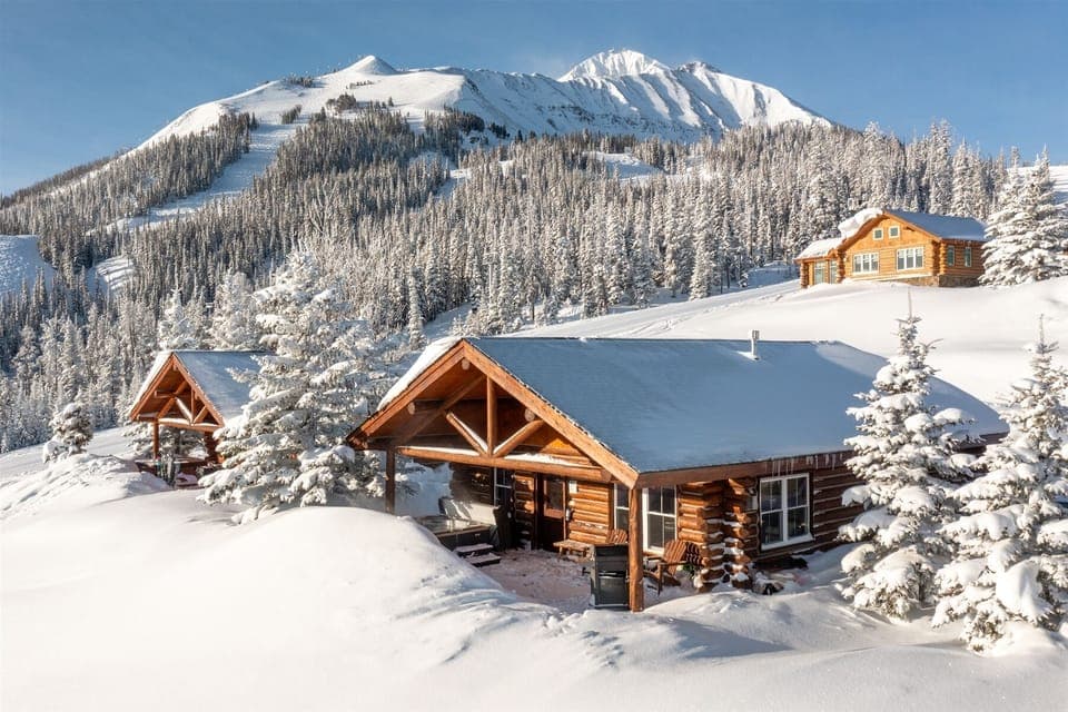 Shooting Star Cowboy Heaven Cabin with Lone Peak in the Backdrop!