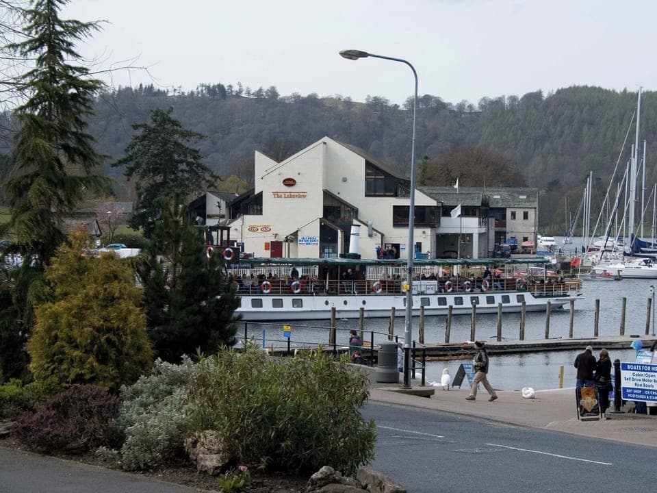 Surrounding area | Daisy Bank Cottage, Bowness on Windermere
