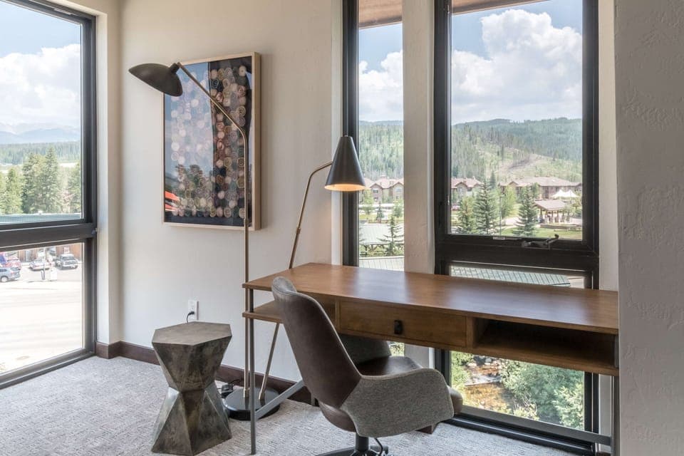 Desk & office space in the King suite