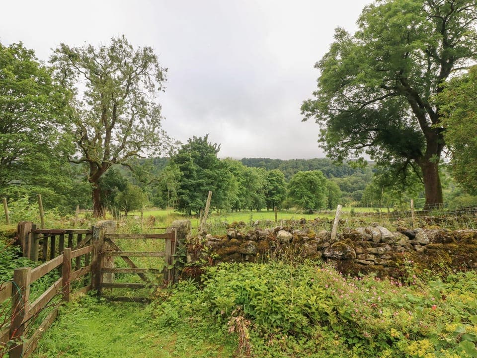 Cottage | Property grounds