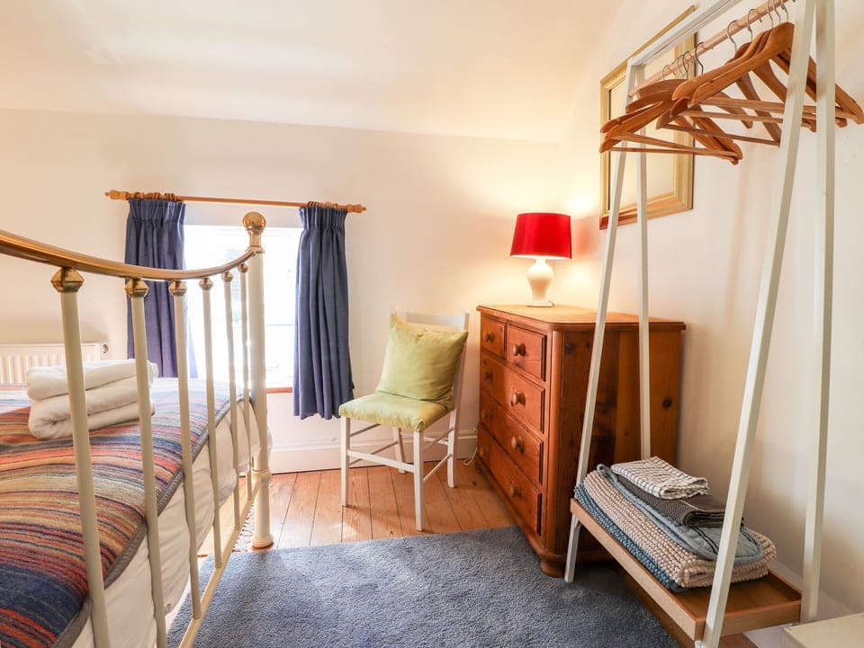 Cottage | 3 bedrooms, individually decorated, individually furnished, free WiFi