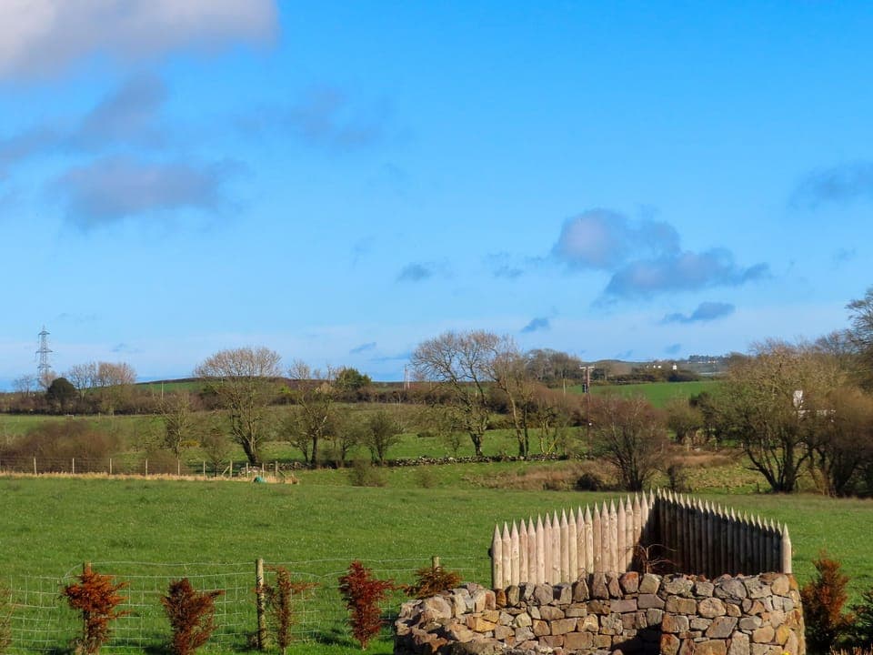 Cottage | Property grounds