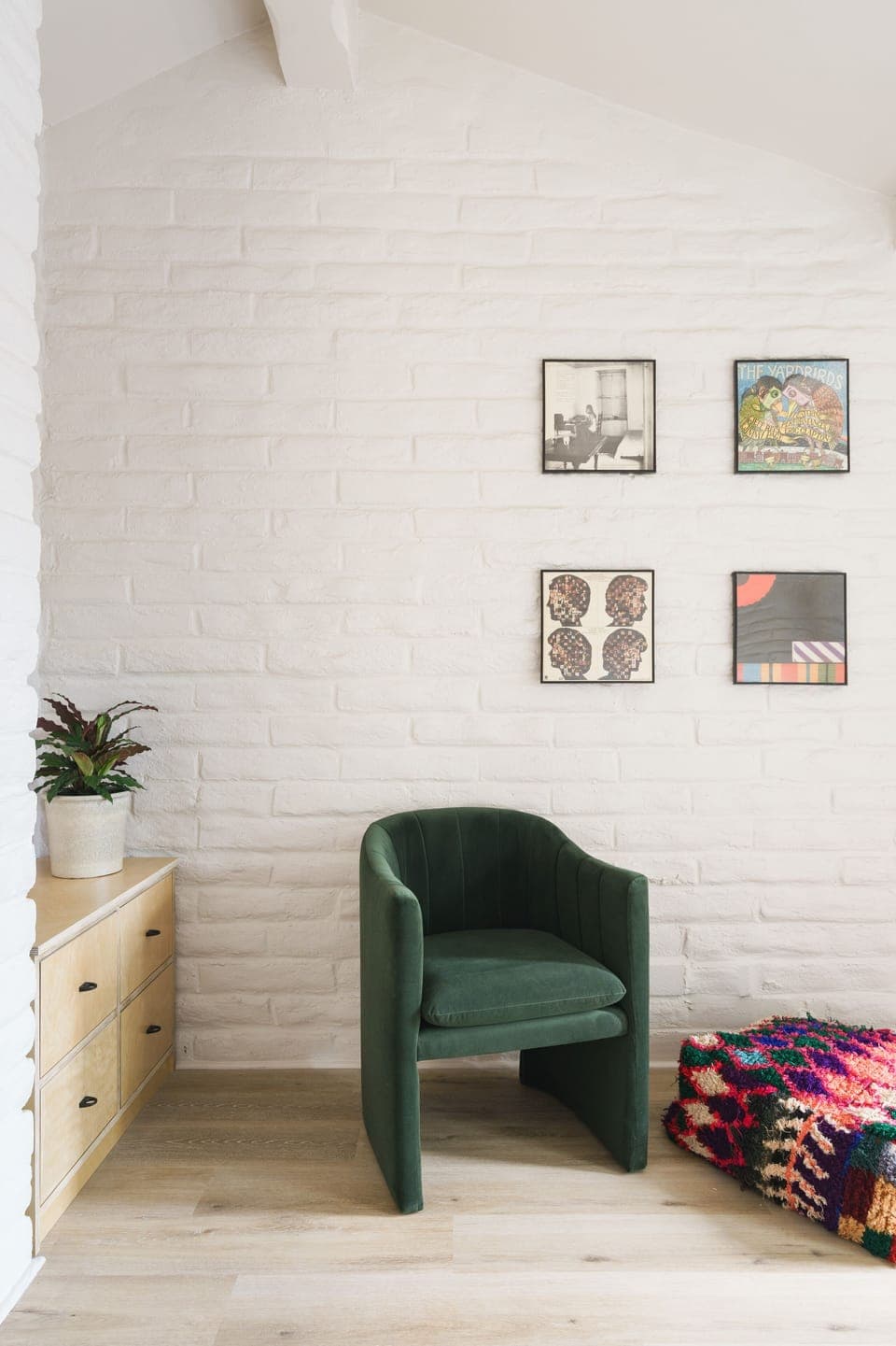 Deluxe Room, 1 Queen Bed, Patio | Living area | 32-inch Smart TV with digital channels, TV, Netflix