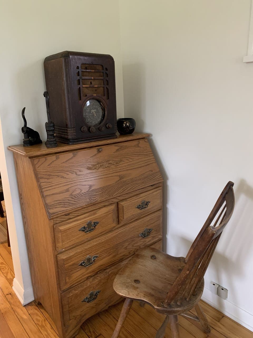 Pull-down desk and chair in the living room.