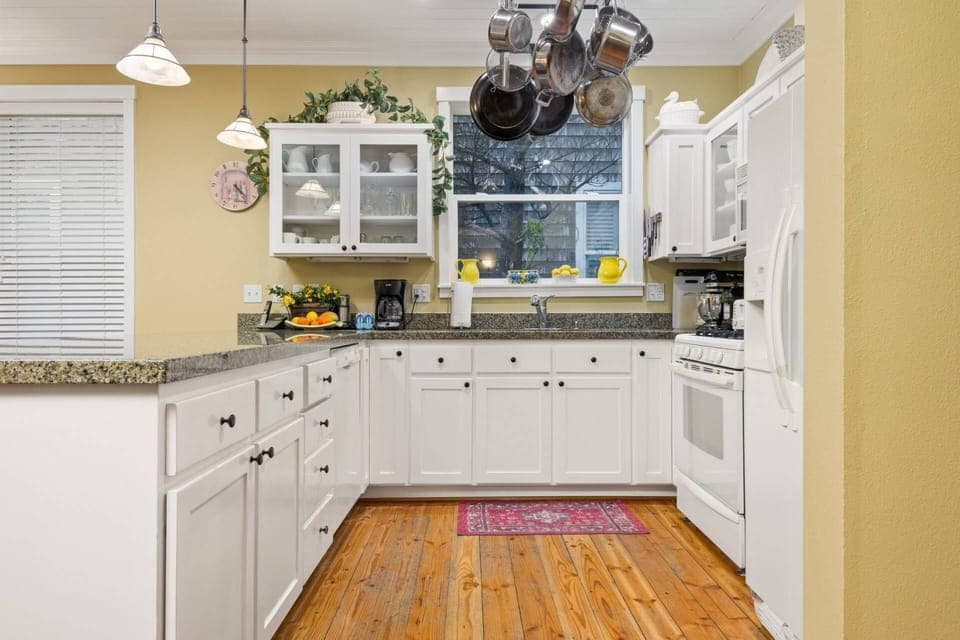 "Very clean and well-stocked with the basic items you would need." - Sterling