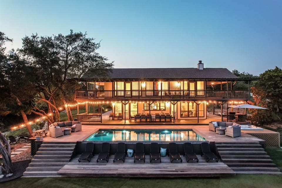 Make memories under the stars – an ideal space for evening events.