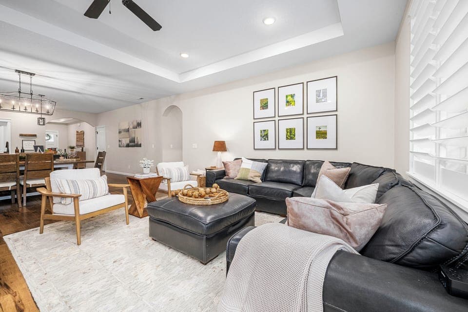 Newberg Vacation Rental | 4BR | 2BA | 2,002 Sq Ft | 3 Steps to Enter