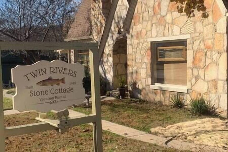 Welcome to Twin Rivers Stone Cottage!