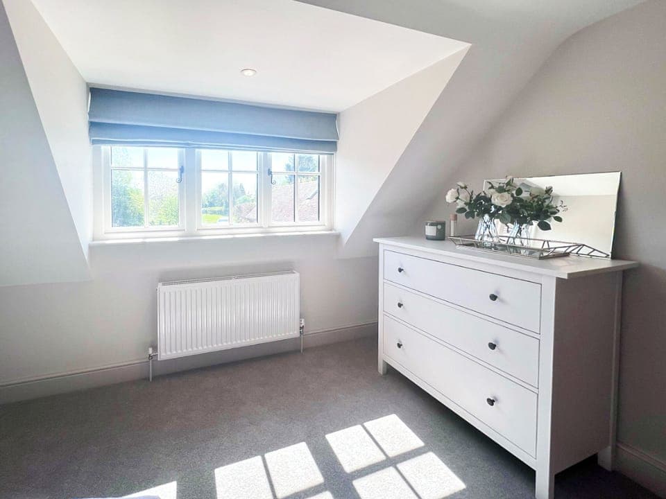Double bedroom | The Old Stables 3 - The Old Stables, Winterslow, near Salisbury