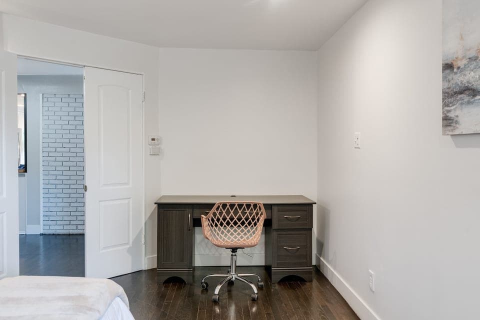 private desk