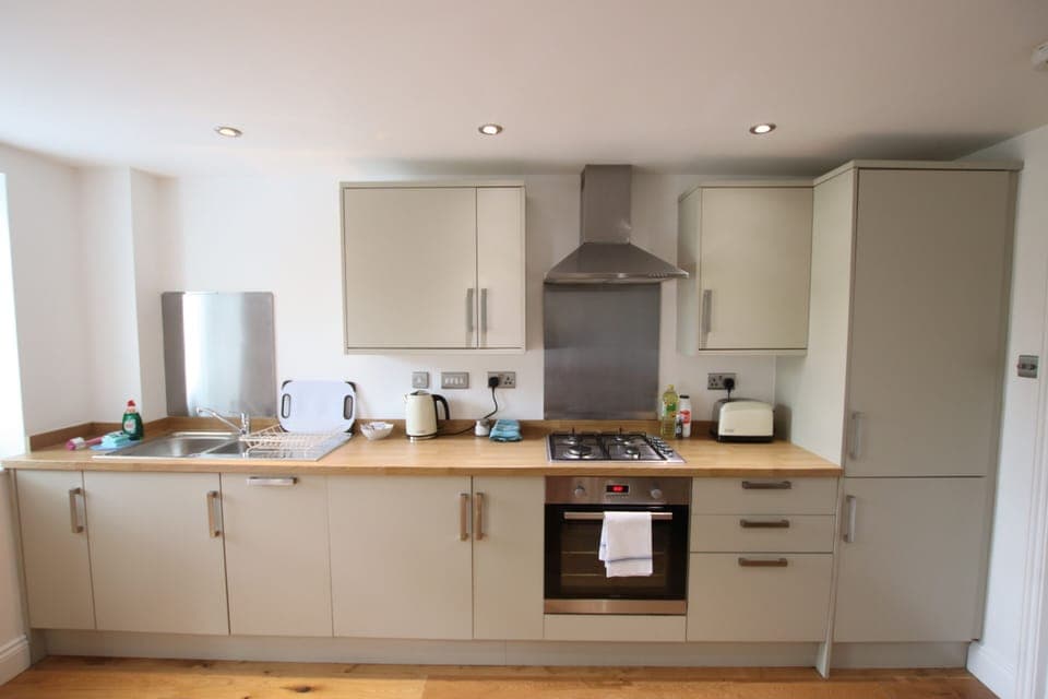 Classic Apartment, Private Bathroom | Interior