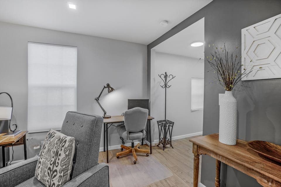 Workspace with extra monitor for your laptop.