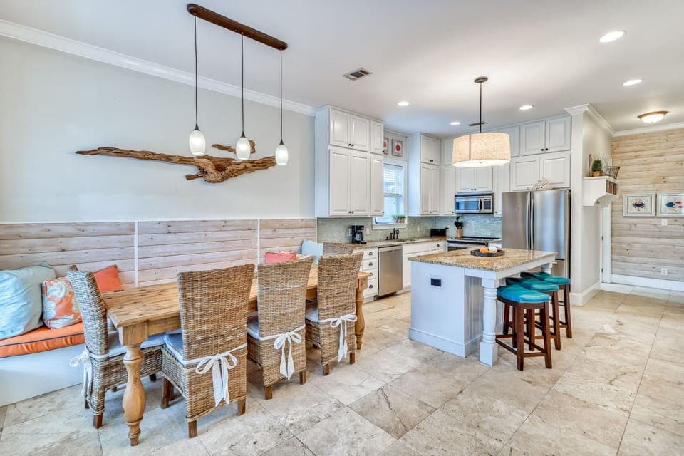 Welcome to Driftwood Dunes