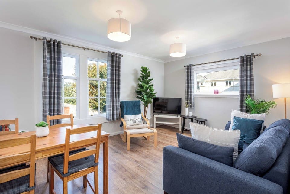 Comfort Apartment, 2 Bedrooms, Non Smoking | Living area | 22-inch flat-screen TV with digital channels, TV