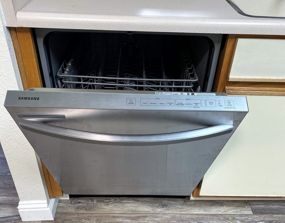 Kitchen with all NEW appliances: new dishwasher