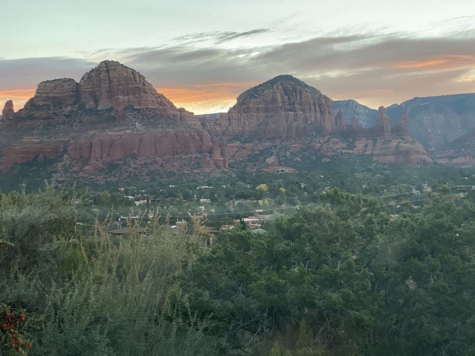 Morning Mountain Views right from your bed