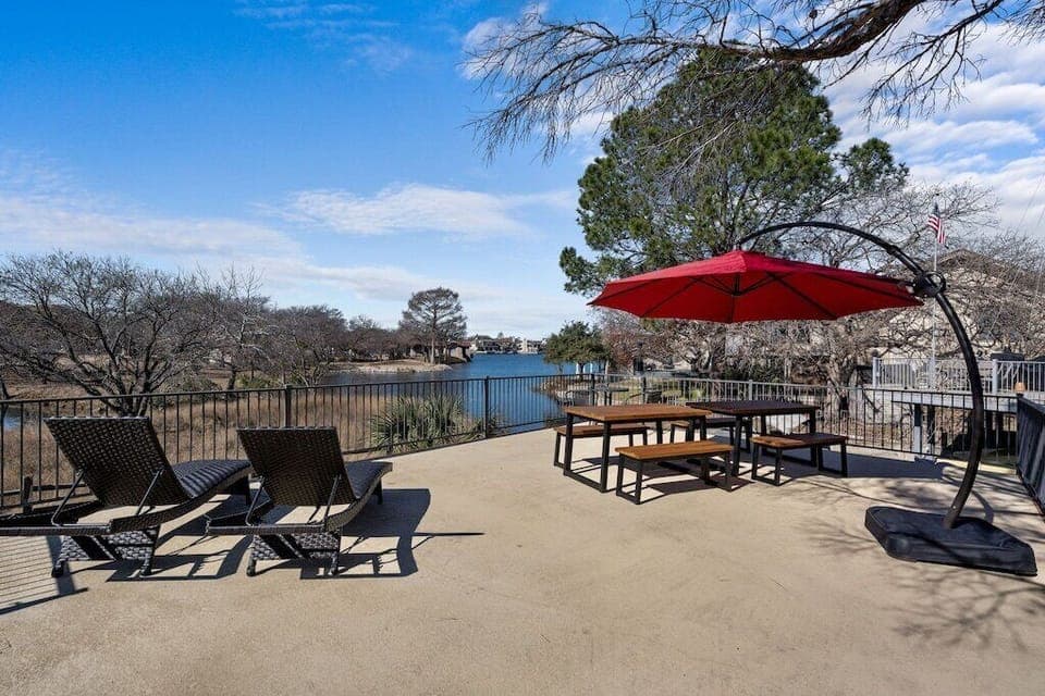 Lucy on the Lake home is on a cove only 200 feet from the main lake