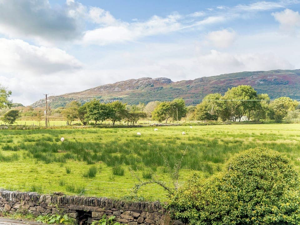 Surrounding area | Hafan Yr Haul, Arthog