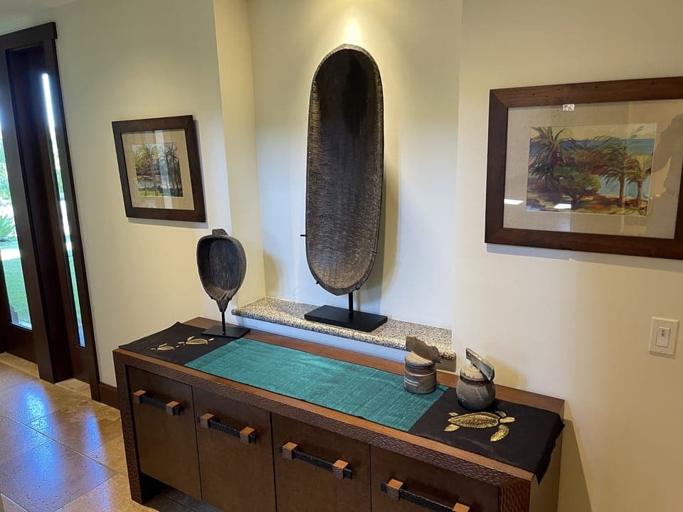 Entry way to downstairs.