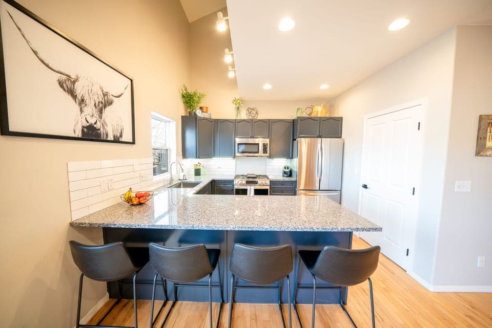 Bar and kitchen