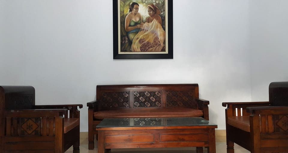 Superior Double Room, 2 Bedrooms, Garden View | Living room | LCD TV