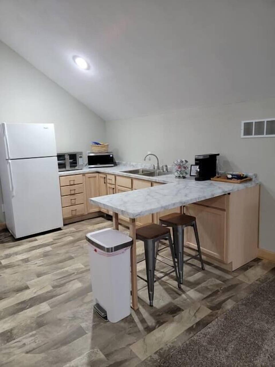 Kitchenette (1)