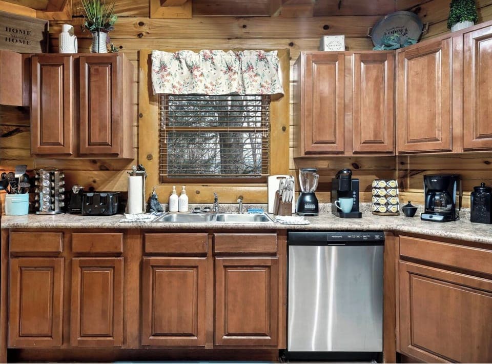 Well equipped Kitchen.