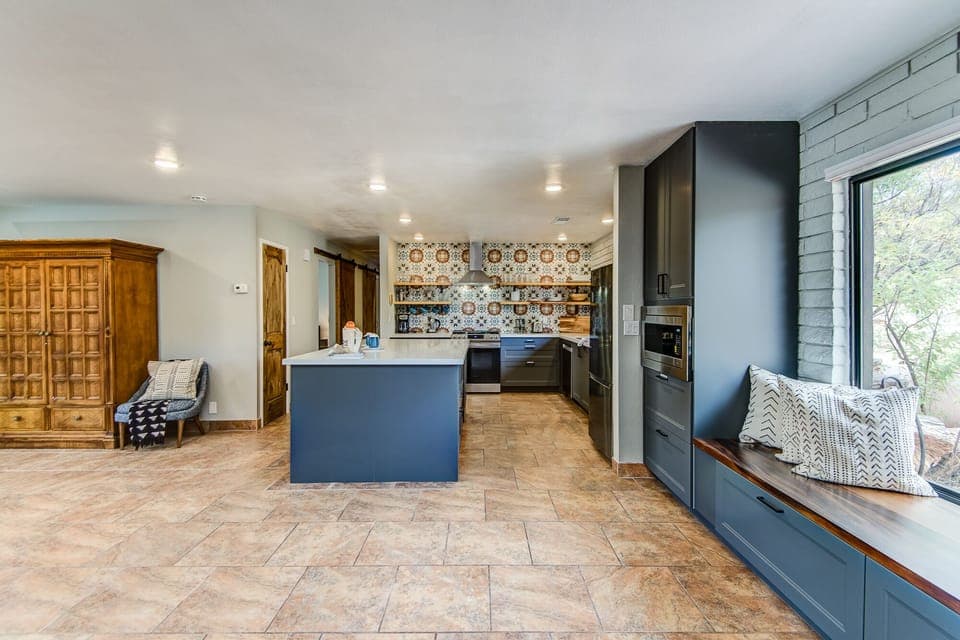 Expansive Kitchen