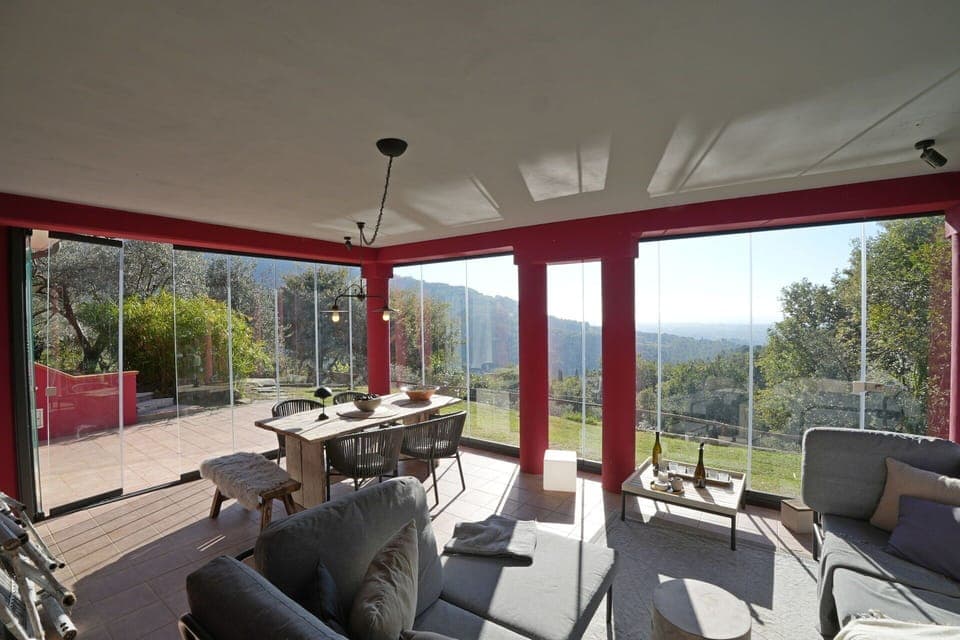 Balcony / Terrace / Patio