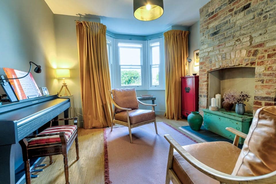 Discover Cotswolds Cottages Port Meadow 006