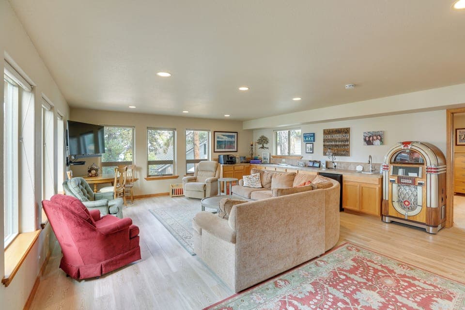 Main Living Room | 1st Floor | Jukebox