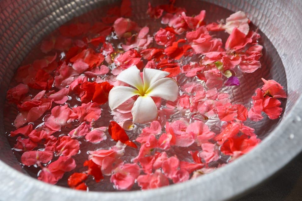 Body treatments, hot stone massages, deep-tissue massages, facials