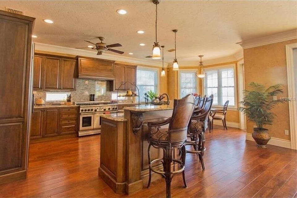 Kitchen 1