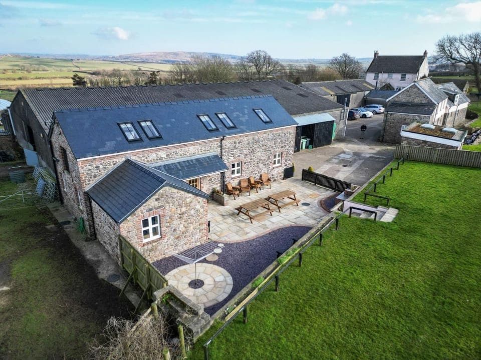 The Chaffhouse -  4 Bedroom - Llangennith (6669)