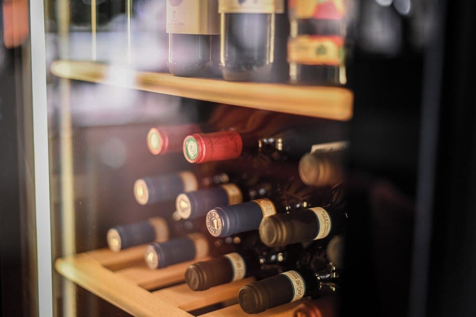 Lunch and dinner served, Fusion cuisine