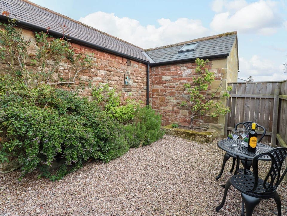 Cottage | Outdoor dining