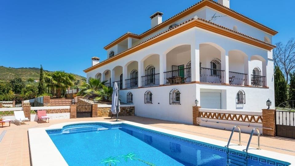 Huerta del Cura Casarabonela by Ruralidays