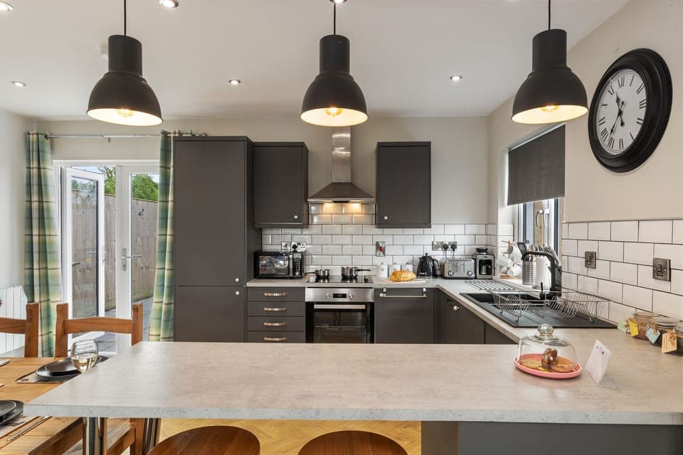 Cottage, Private Bathroom | Shared kitchen