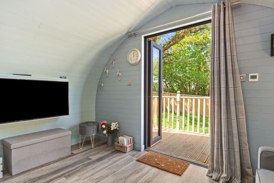 Cabin, Private Bathroom ((Max 2 Adults, 2 Child)) | Interior