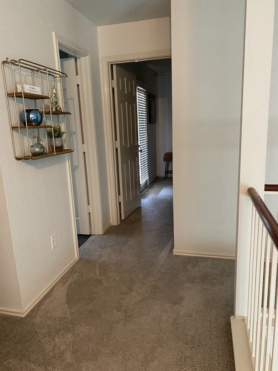 View coming up from the stairs 