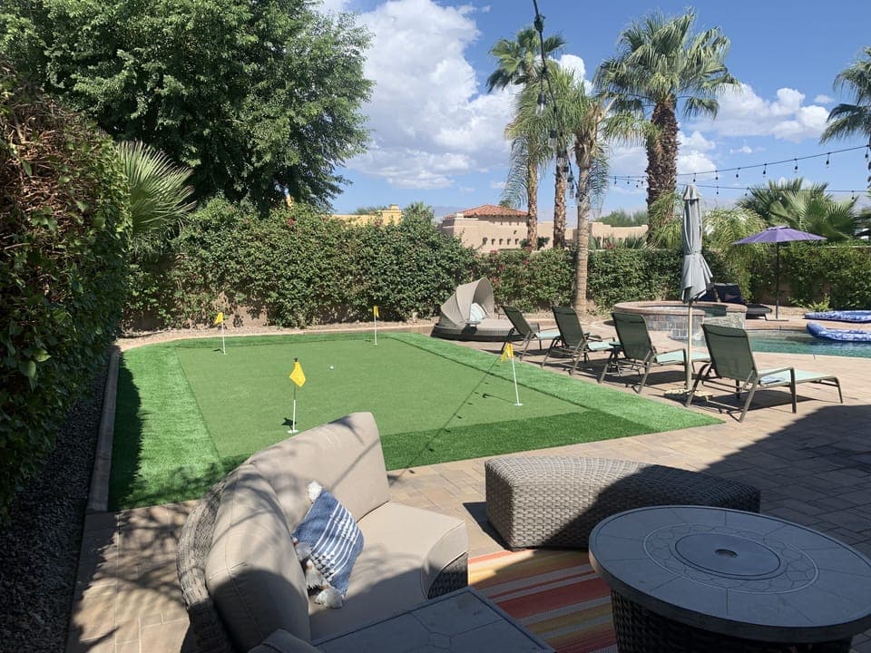 4 Hole Putting green