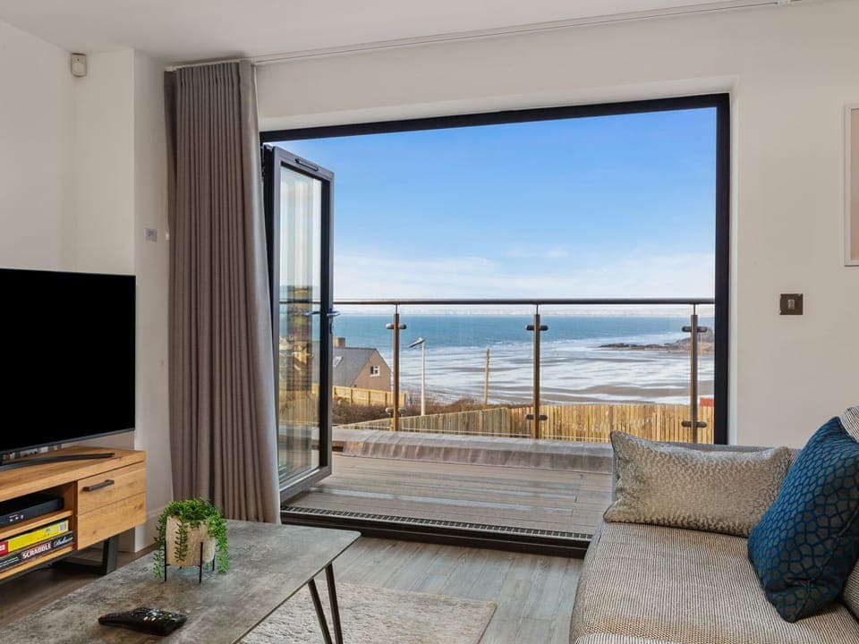 Cottage | Living area