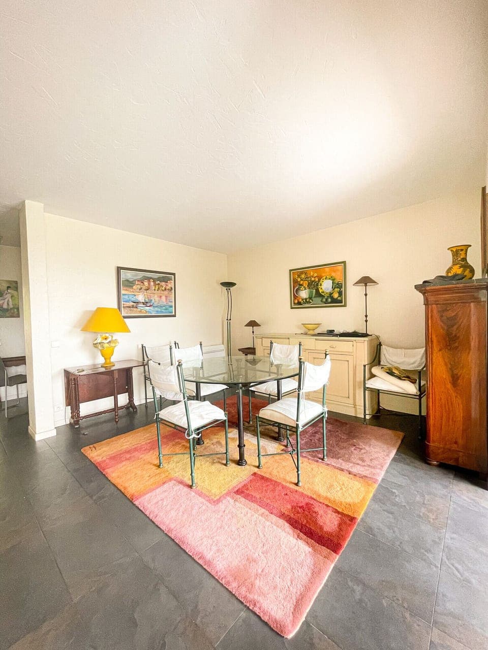 Dining area of ​​the living room